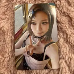 ルセラフィム Different weverse 韓国特典トレカ ５枚セット ルセラフィム different weverse 購入特典 5枚セット トレカ - メルカリ