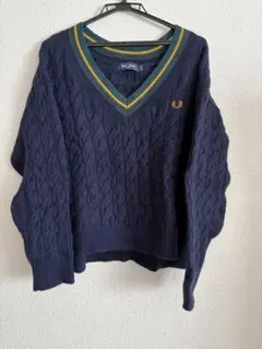 フレッドペリー チルデンニット　セーター　ネイビー Vネックセーター
