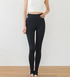 SUKALA　 黒　トレンカ L 新品未使用タグ付 SUKALA 黒 トレンカ L 新品未使用タグ付 【公式通販】