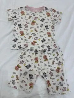 アンパンマンパジャマ　100