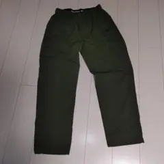 リーボックカーキ色カーゴパンツのサムネイル