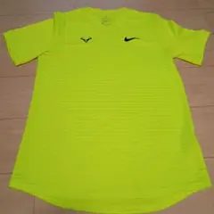 テニスゲームシャツ