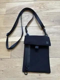 MILESTO 小型サコッシュ　ブラックのサムネイル