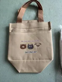 動物イラスト付きトートバッグ、弁当箱など