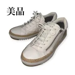 【美品】fitfit レザースニーカー　ホワイト　ジップ　グリッター　23.5のサムネイル