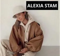 alexia stam ハット