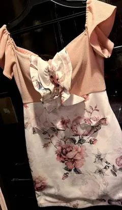 【美品値下げ‼️】オフショルダー花柄タイトドレス M