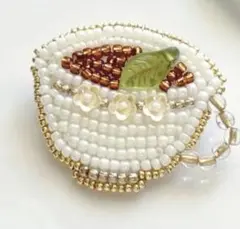 Hi-na（ヒーナ）さん作　ティーカップ刺繍ブローチ 紅茶刺繍
