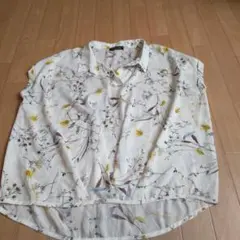 花柄ブラウス　新品　Lサイズ