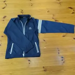 アディダス★ナイロンジャケット デザイン製 ロゴ刺繍