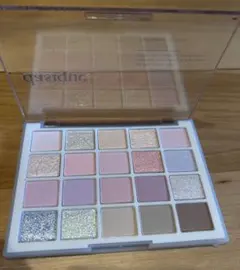 dasique デイジーク ムードシャドウパレット 05 コットンパウダーのサムネイル