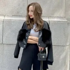 2025年最新】esmok ファーの人気アイテム - メルカリ