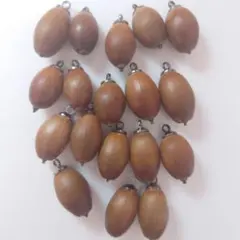 どんぐり　金具付き18個