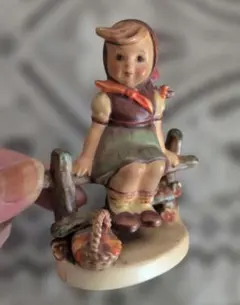 Goebel Hummel フンメル人形 傘を持つ少女 陶器製置物 - メルカリ