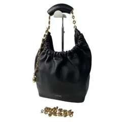 美品LOEWE スクイーズ スモールバッグ2025SS ショルダーハンドバッグ. スクイーズバッグ スモール（メローナパラム） ブラウン - LOEWE