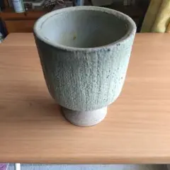 陶器製円筒形花瓶（手捻りの一品物です）