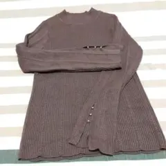 アースミュージックエコロジー ブラウン 柔らかいニット スカラップストレッチ