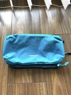 新品未使用Topologieトポロジーサコッシュ