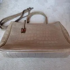 フルラ　ベージュ クロコダイル風 ハンドバッグのサムネイル