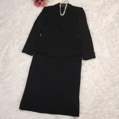 美品 東京ソワール ココラッシー（7号）ブラックフォーマルスーツ