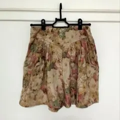 アースミュージックアンドエコロジー ショートパンツ 花柄