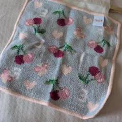 【新品】FEILER チェリー柄 タオルハンカチ