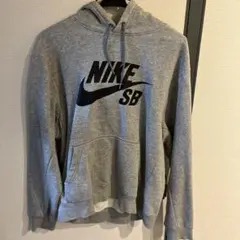 Nike SB グレー パーカー