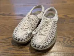 Item thumbnail for item 455e358a-5b25-4369-940b-42f0804a4d3b