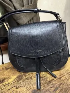 MARC JACOBS ブラックショルダーバッグ