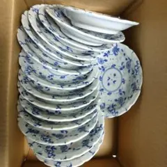 昭和レトロ 青い花柄の陶磁器皿15枚セット
