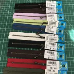 Item thumbnail for item b06bdef6-5fcc-495f-95a6-87fd02157b83