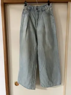 ジーナシス　タックデニムワイドパンツ ライトブルー(81)Mサイズ