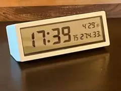 無印良品 廃盤 電波時計（温度湿度・カレンダー付）／ライト機能のサムネイル