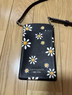 ケイトスペード 花柄スマホショルダーバッグ新品⭐︎ - メルカリ