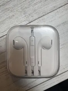 新品未使用　iPhone 純正EarPods with 3.5mmプラグ