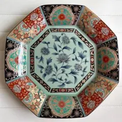 有田焼　愛陶　金彩古伊万里　大皿　八角皿　赤絵　金襴手　色絵　盛皿　間取花紋