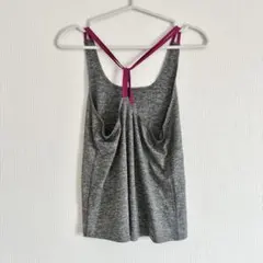 FOREVER21●バッククロス キャミソール タンクトップ フィットネス ヨガのサムネイル