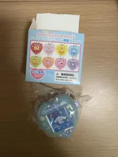 サンリオ シークレットミニゲーム機風チャーム シナモロール　シナモン