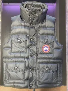 canada goose カナダグース　ベスト