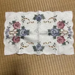 花柄 刺繍 テーブルセンター