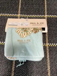 新品未使用　PAUL & JOE 花柄タオルハンカチ