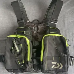 DAIWA フィッシングベスト ライフジャケットのサムネイル