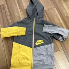 NIKE フード付きジャケット グレー/イエロー　140〜150