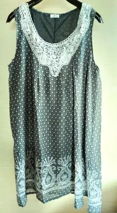 チュニック　ワンピース　ノースリーブ　グリーン系　花柄　レース