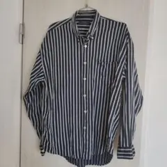 GUESS CLASSIC 厚めの高瀬貝ボタン織り柄100％COTTON