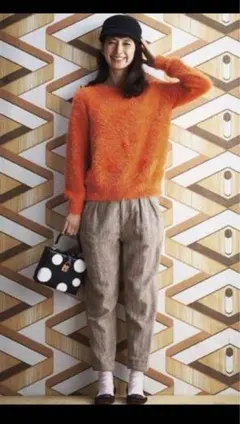 オレンジ ニット