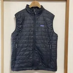 Patagonia ダウンベスト ブラックのサムネイル