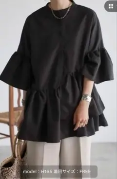 【美品】BONJOUR SAGAN アシメフリルシャツ 黒