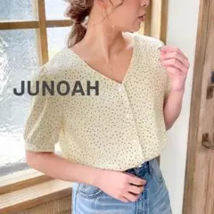 JUNOAH ジュノア　ブラウス　白　オフホワイト　半袖　パフスリーブ　ドットのサムネイル