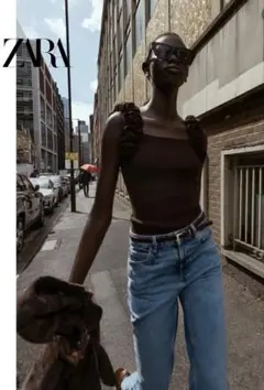 ZARA エンボスフラワーニットトップス